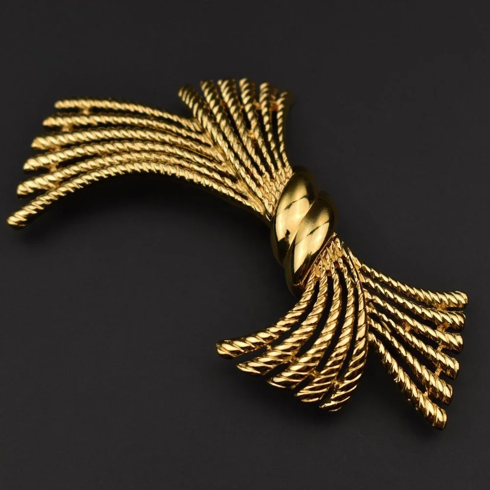 Large bow brooch gold, elegant basic lapel pin